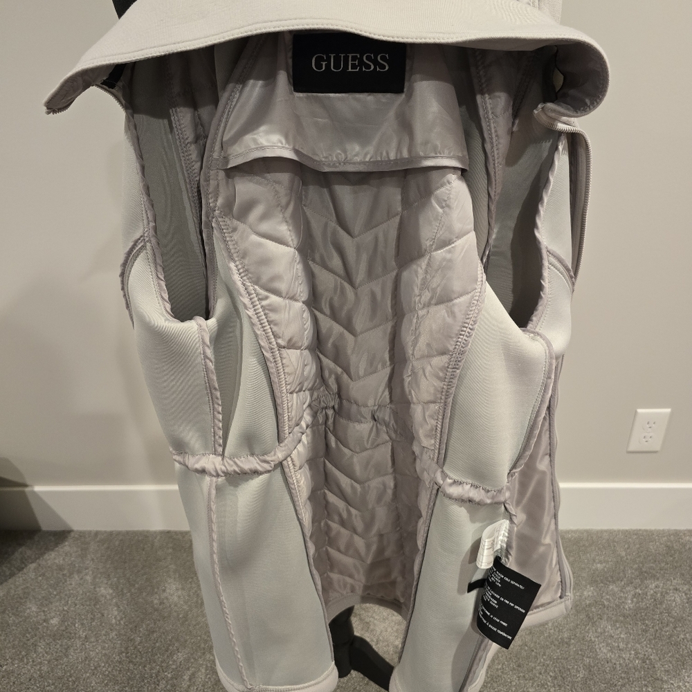 Guess Jacket - Picture 3 of 5